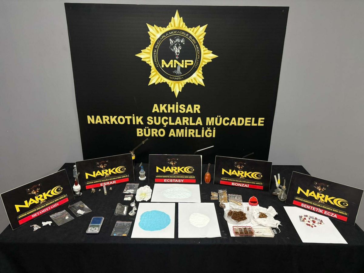 Manisa\'da Uyuşturucu Operasyonu