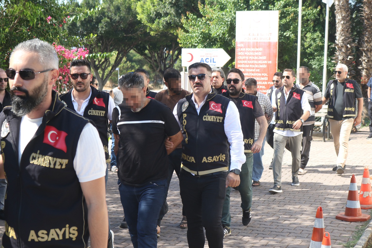 Antalya\'da Şeref Kocabıyık Cinayetinde 5 Gözaltı