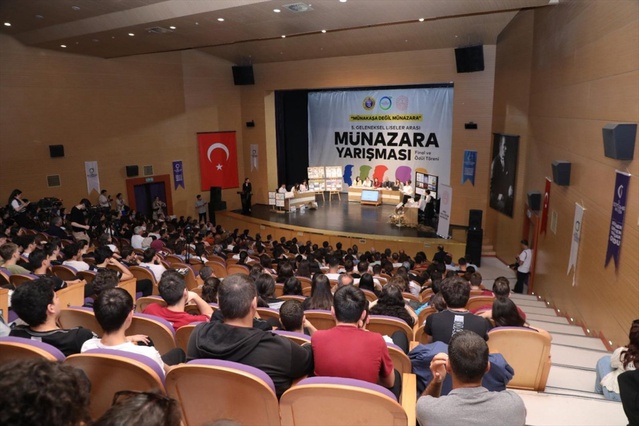 Ordu'da Münazara Yarışması Finali