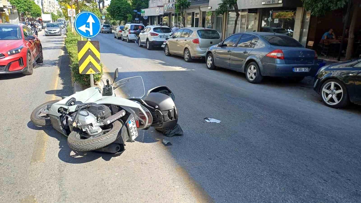 Aydın\'da Otomobil ve Motosiklet Çarpıştı