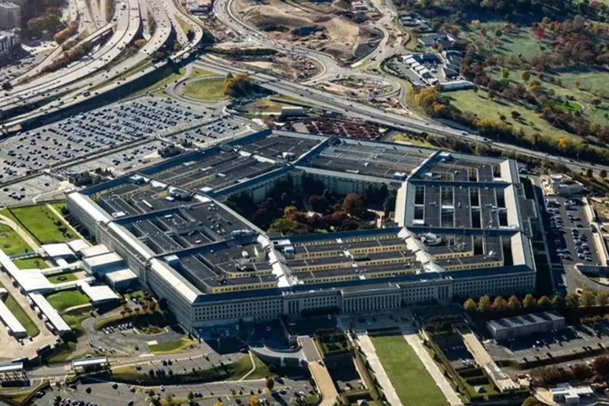 Pentagon\'da tehlikeli madde alarmı verildi, bazı bölümler kilitlendi
