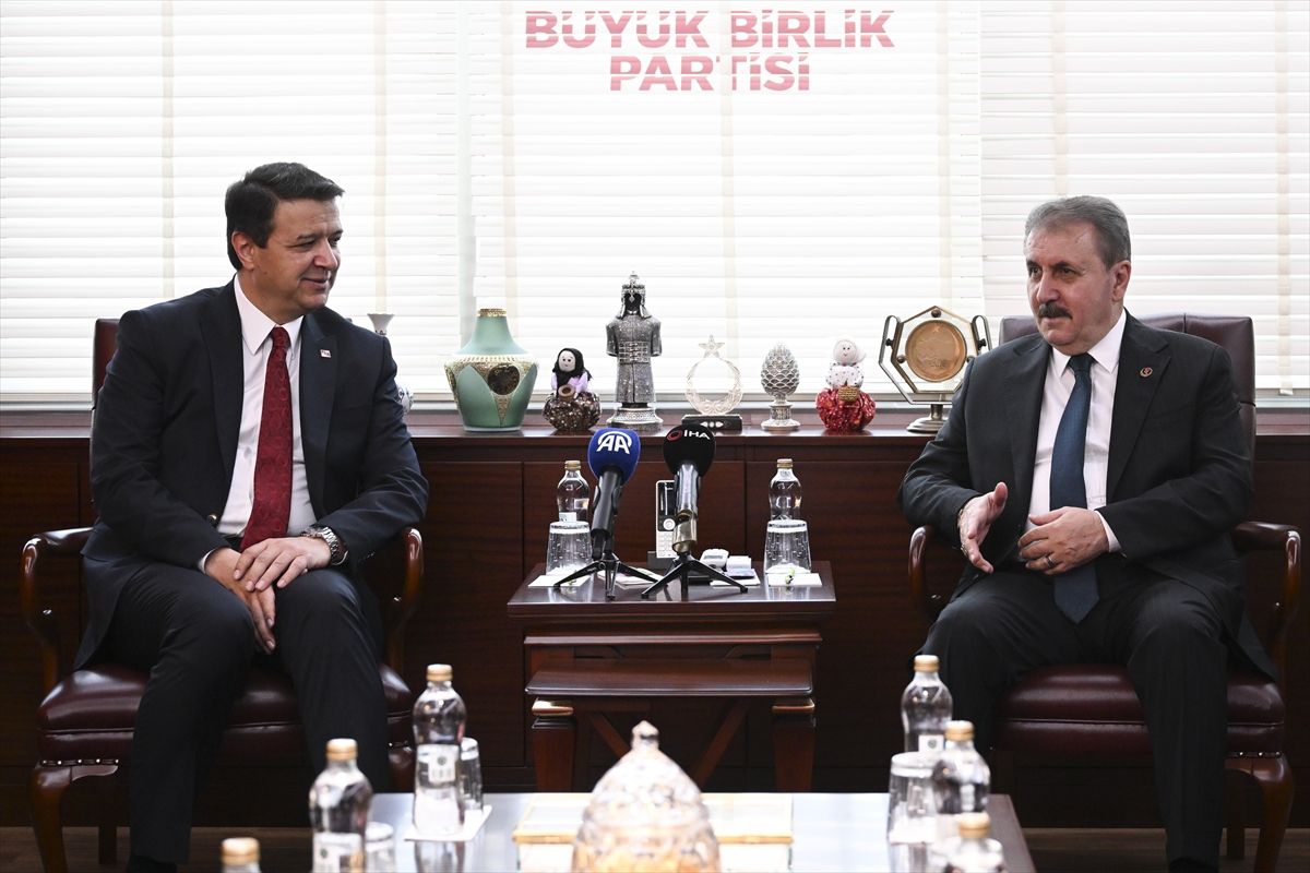 Arıkan\'dan Destici\'ye Taziye Ziyareti