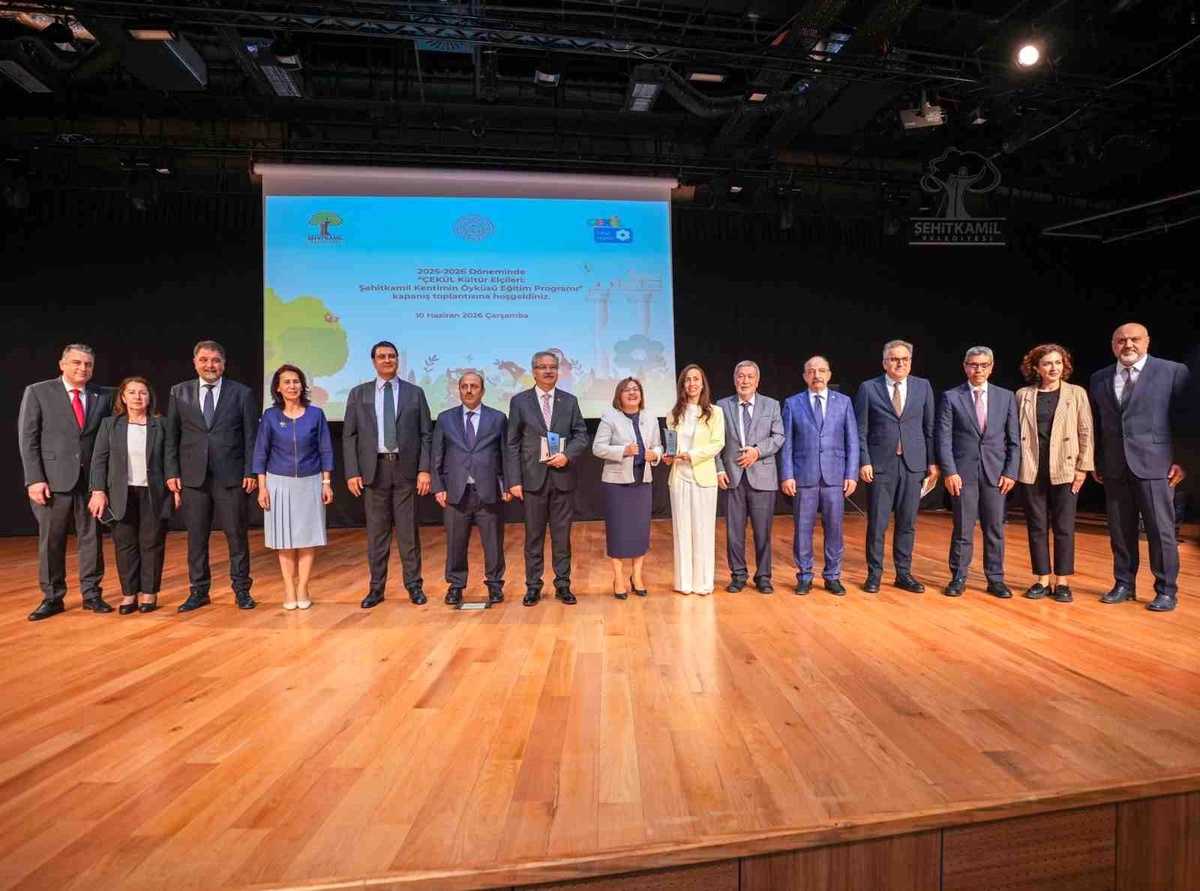 700 öğrenci Dülük Antik Kenti\'ni gezdi