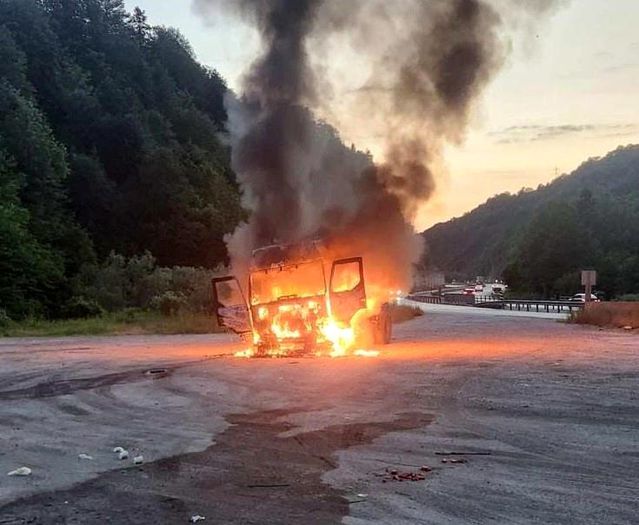 Bilecik'te Tır Yandı