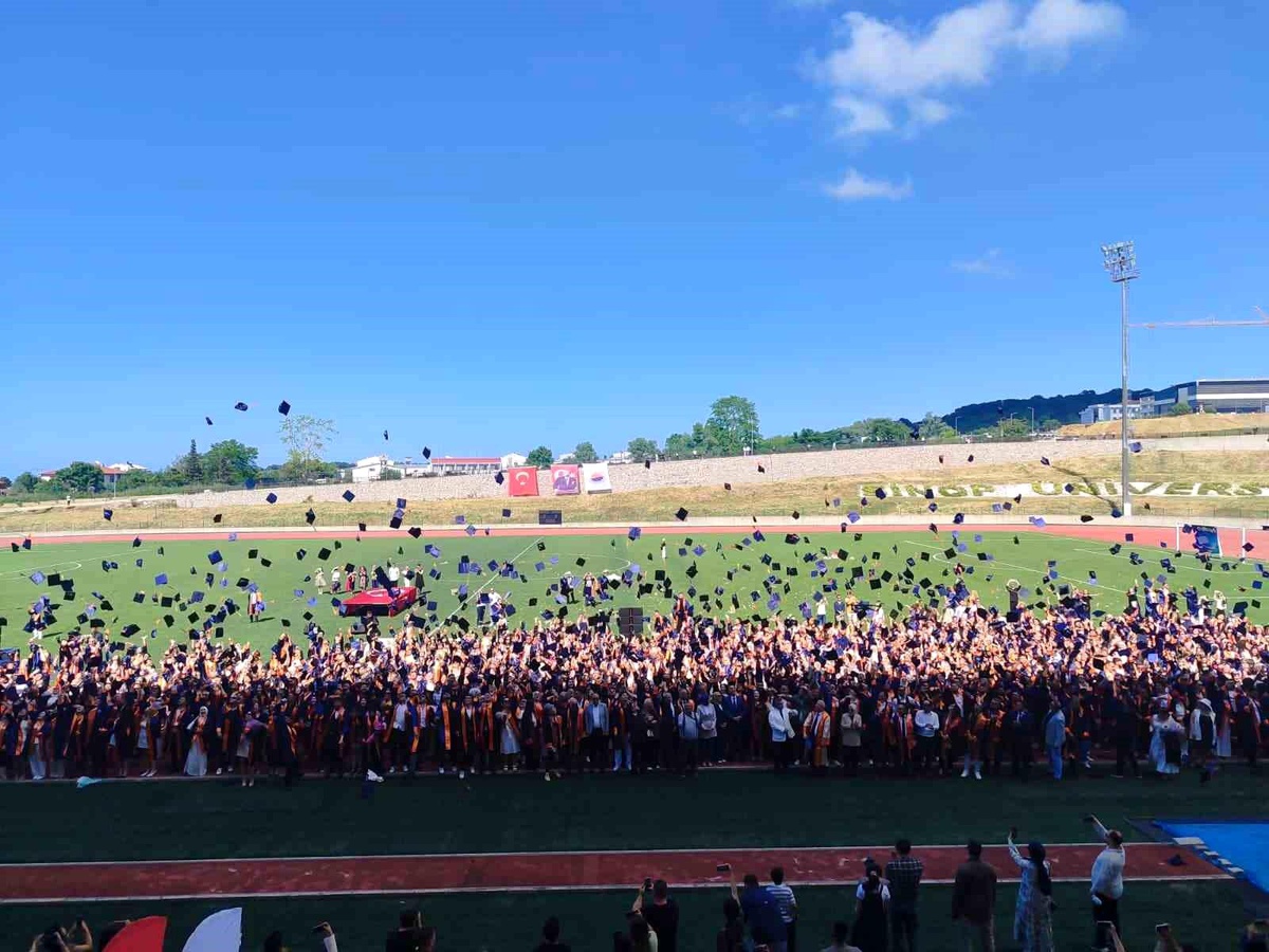 Sinop Üniversitesi Mezuniyet Coşkusu