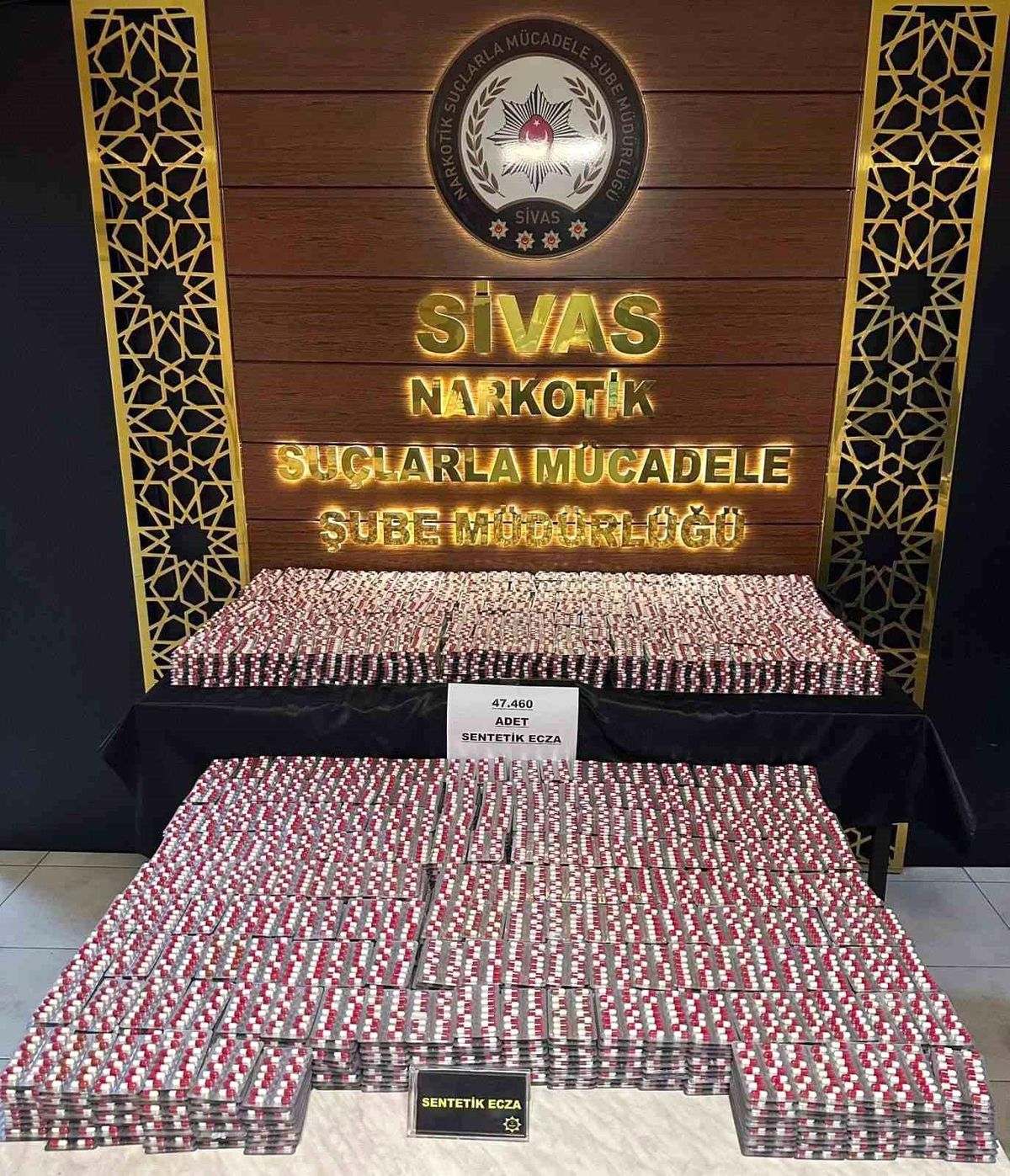 Sivas\'ta Uyuşturucu Operasyonu: 133 Bin Hap Ele Geçirildi