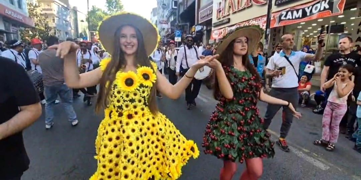 Tekirdağ\'da 60. Kiraz Festivali Başladı