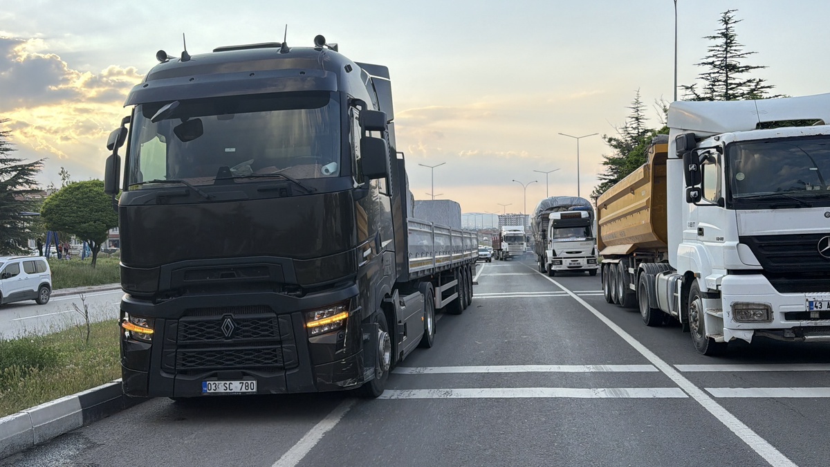 Kütahya\'da Trafik Kazası: 1 Ölü, 2 Yaralı