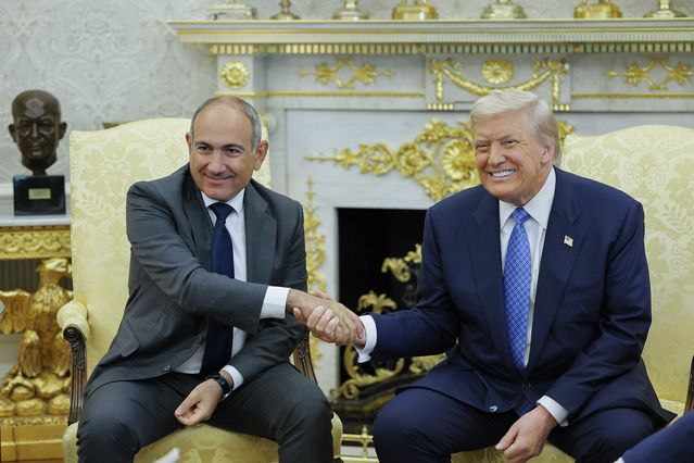 Trump’tan Paşinyan’a Tebrik