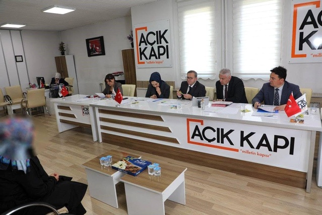 Kars'ta Halk Günü Toplantısı Yapıldı
