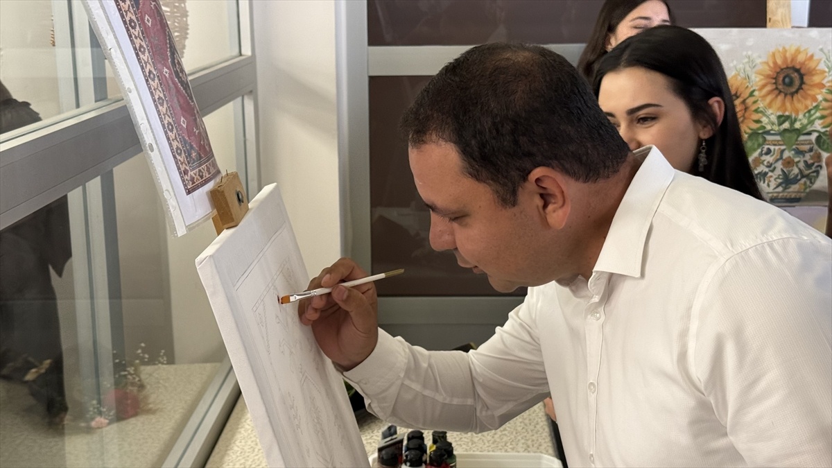 Yahyalı\'da yıl sonu sergisi açıldı