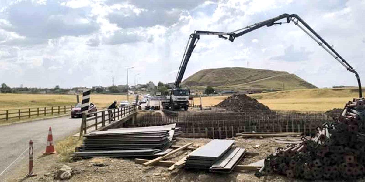 Araban\'da kırsal mahalleleri ilçeye bağlayan köprüyü yenileme çalışmaları sürüyor