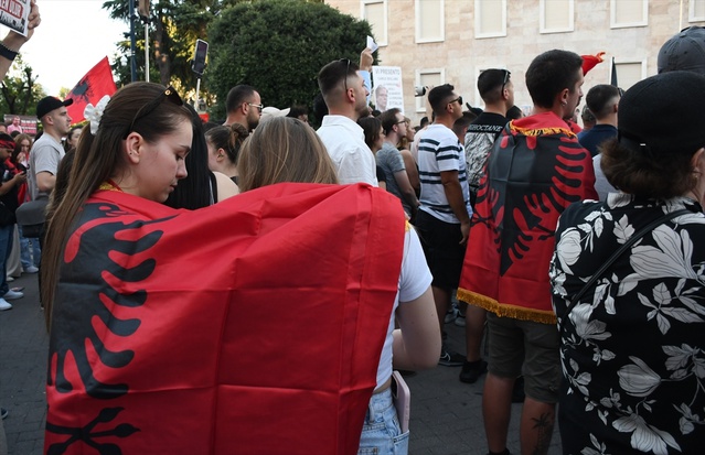 Tiran’da Trump bağlantılı turizm projesi protestoları 13. gününde