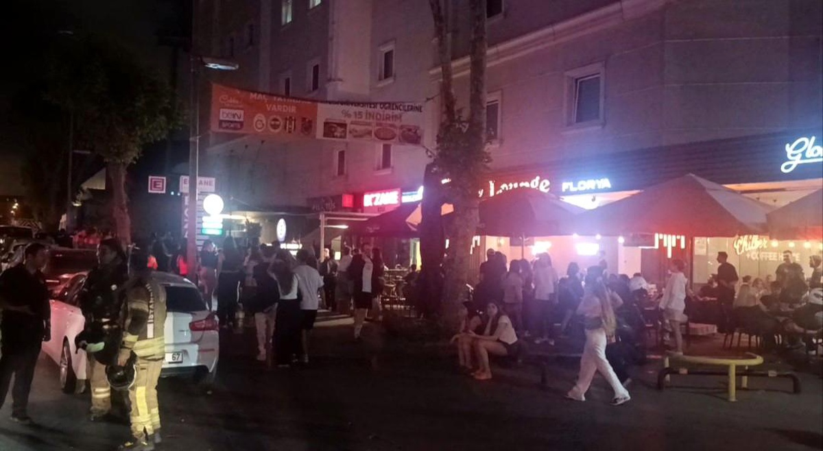 İstanbul\'da Kız Yurdunda Yangın Çıktı