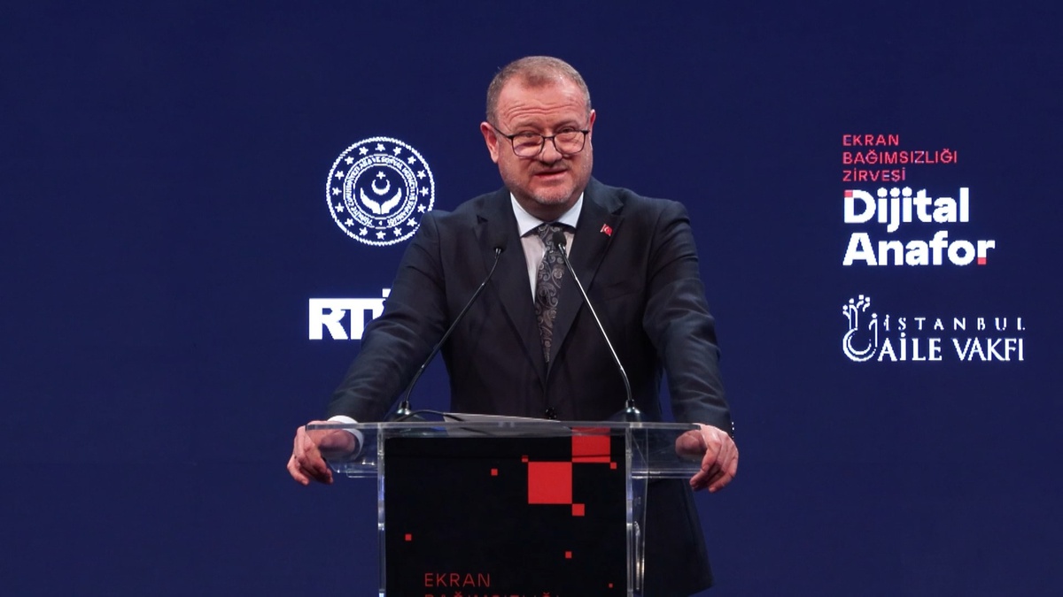 Bakan Göktaş: Hakikati ayırt edebilen ve mahremiyetini koruyabilen nesiller yetiştirmeyi hedefliyoruz