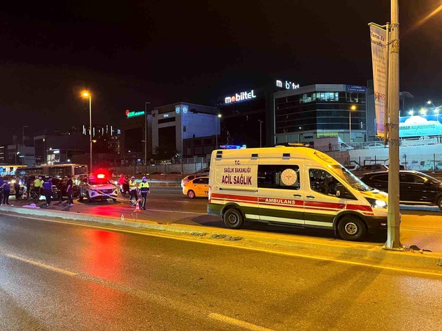 Bakırköy'de Motosiklet Kazası: İki Kişi Hayatını Kaybetti