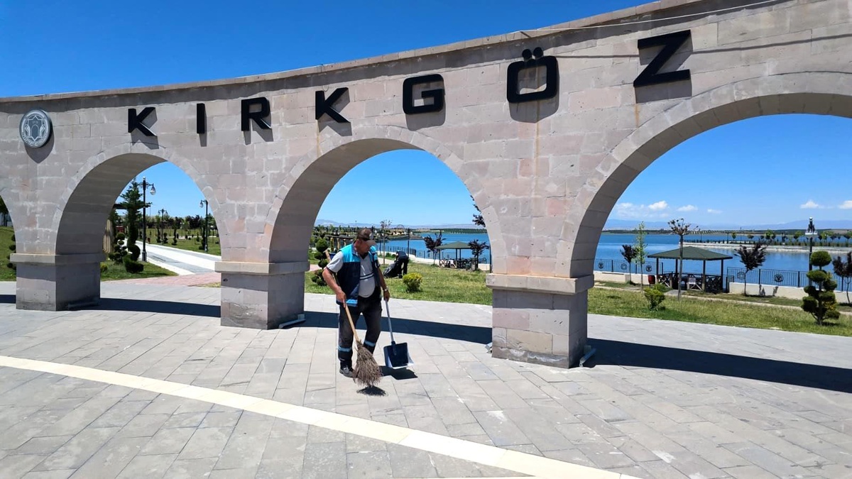Battalgazi Belediyesi\'nden Kırkgöz Sahil Parkı\'nda temizlik çalışması