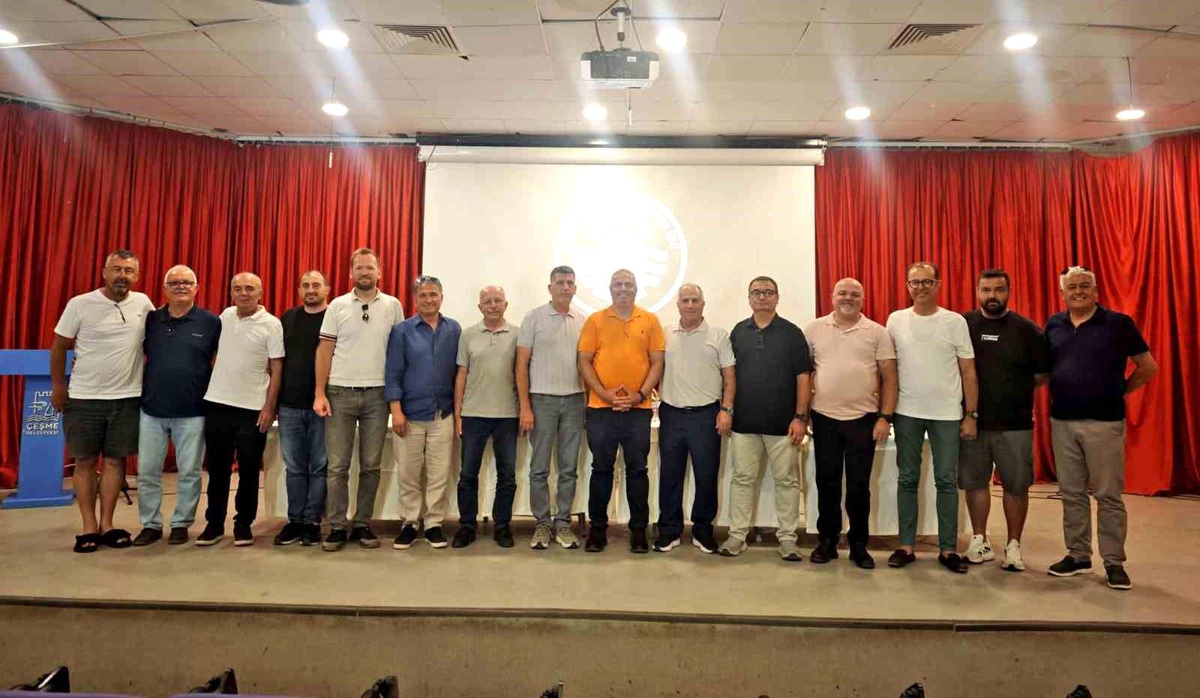 Çeşme Belediyespor\'da Mehmet Sarısaç yeniden başkan seçildi