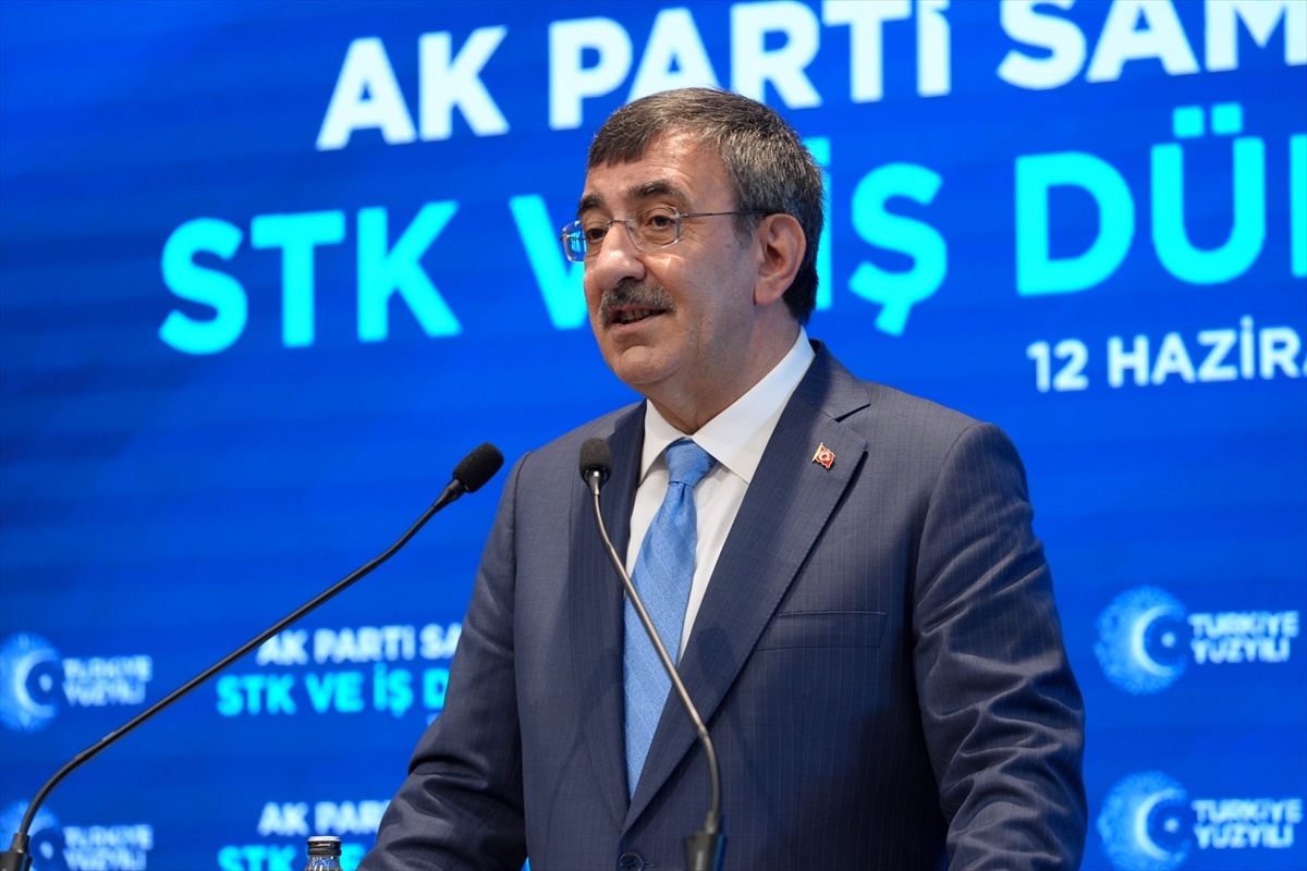 Cevdet Yılmaz: Türkiye ekonominin en üst liginde
