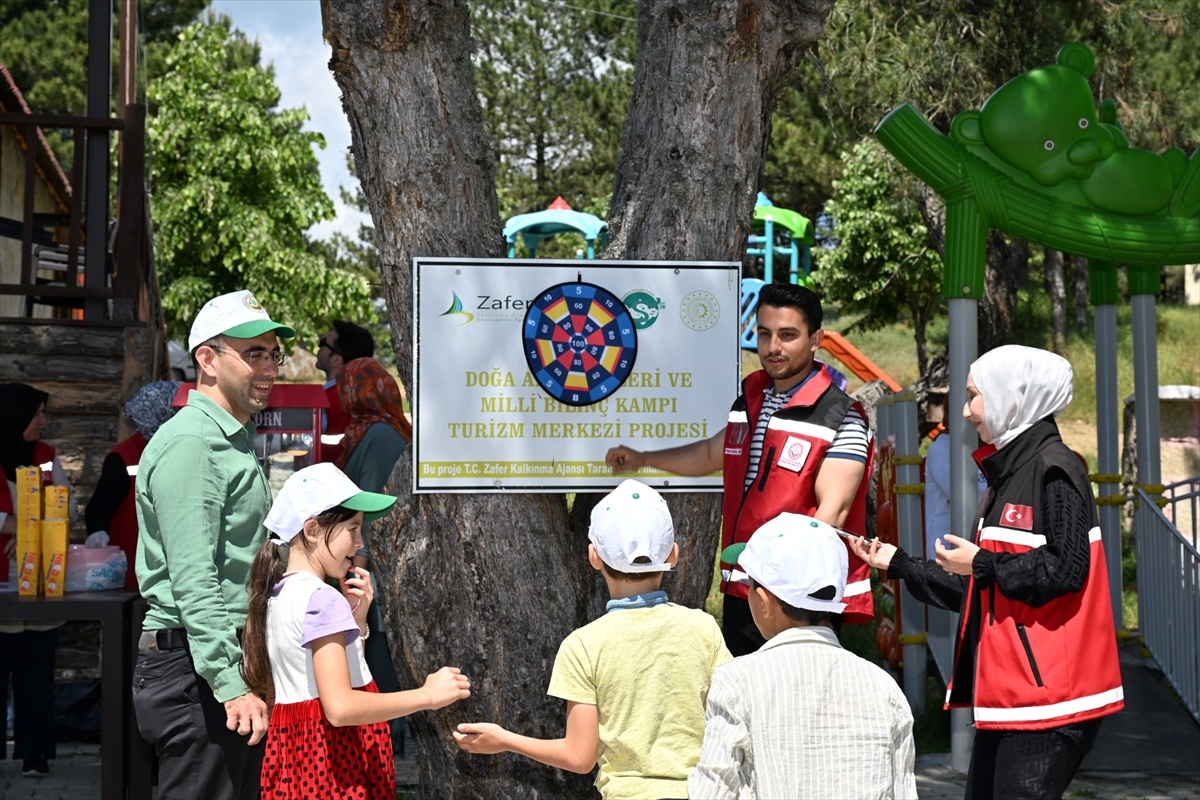 Demirci\'de Uçurtma Şenliği Düzenlendi