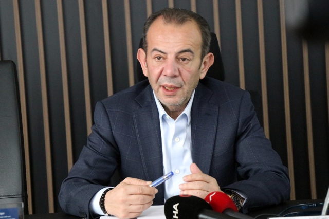 Disipline sevk edilen Tanju Özcan CHP'den istifa etti