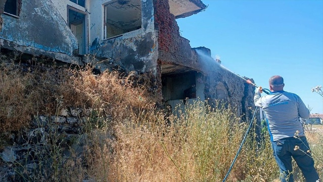 Diyarbakır’da Akreplere Karşı İlaçlama