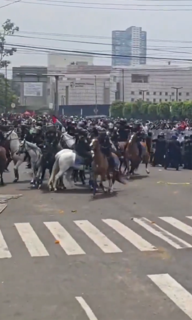 Dünya Kupası açılışında kanlı protesto