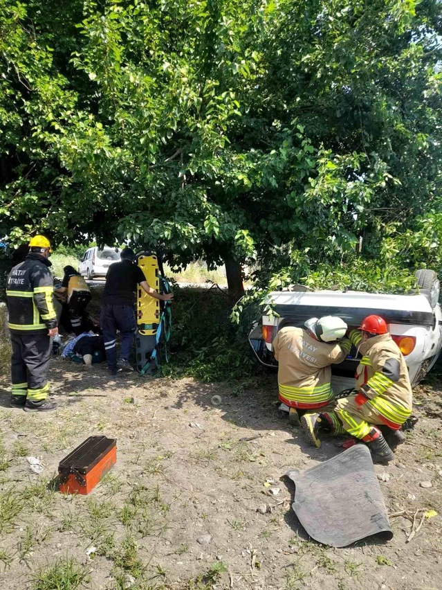Hatay'da Ters Dönme Kazası: 3 Yaralı