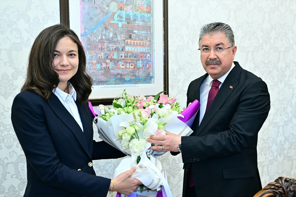 Vali Yılmaz\'dan Jandarma\'nın 187. Yılına Övgü
