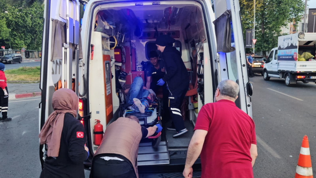 Fatih'te 3 motosiklet birbirine girdi: 1'i ağır 5 yaralı