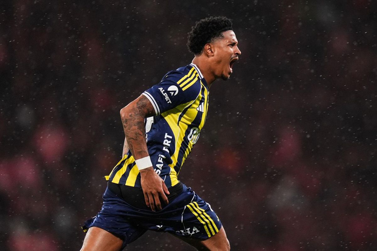 Fenerbahçe\'ye sürpriz çağrı: Oosterwolde\'yi bize satın