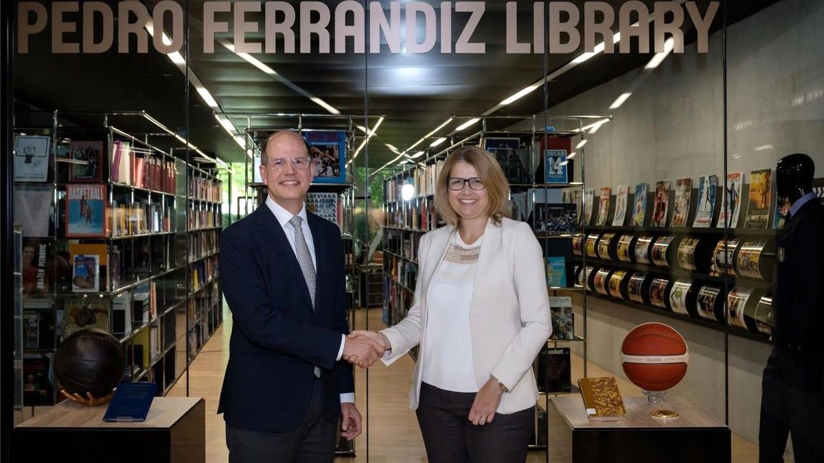 FIBA, Olimpik Dünya Kütüphanesi\'ne Katıldı