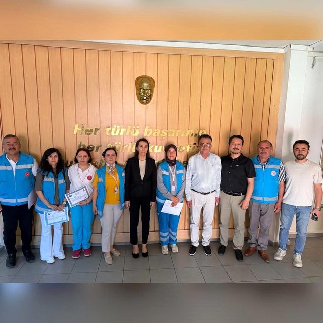 Gerze’de sağlık çalışanlarına başarı belgesi