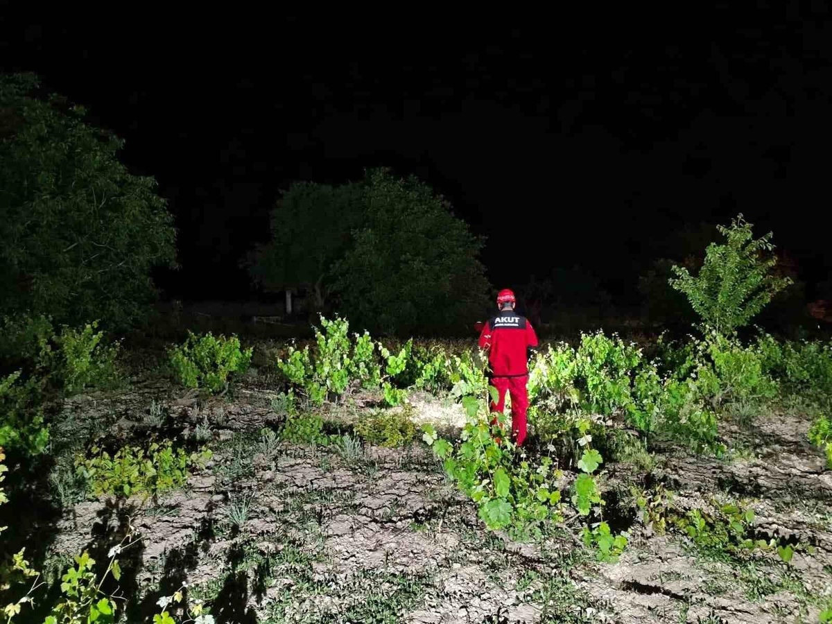 Afyon\'da Kayıp 82 Yaşındaki Halil Kocabıyık Aranıyor