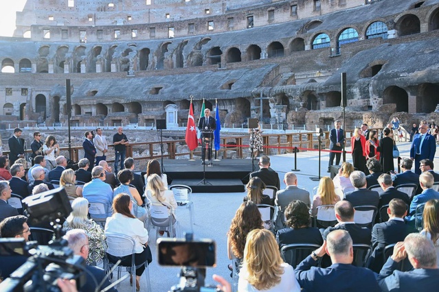Kültür ve Turizm Bakanlığı'ndan Roma'ya kültürel diploması ç