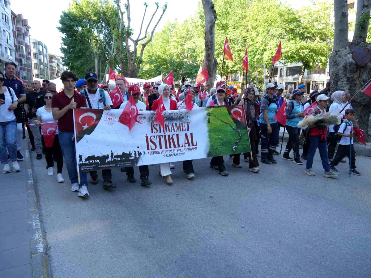 İstiklal Yolu yürüyüşü 4 günde tamamlandı