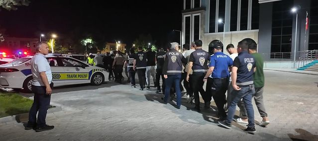 Gediz'de Uyuşturucu Operasyonu: 28 Gözaltı