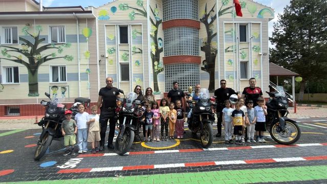 Yunus Timleri Çocuklarla Buluştu