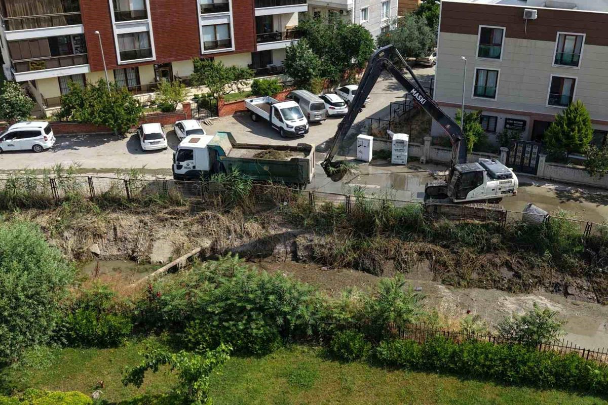 MASKİ\'den Sulama Kanalı Temizliği