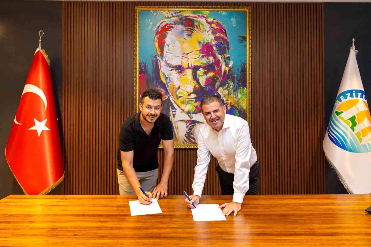 Mersin\'de dezavantajlı bireyler su sporlarıyla buluşuyor