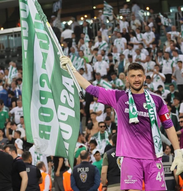 Muğlaspor'un Şampiyon İkilisi Erzincanspor'a Geçti