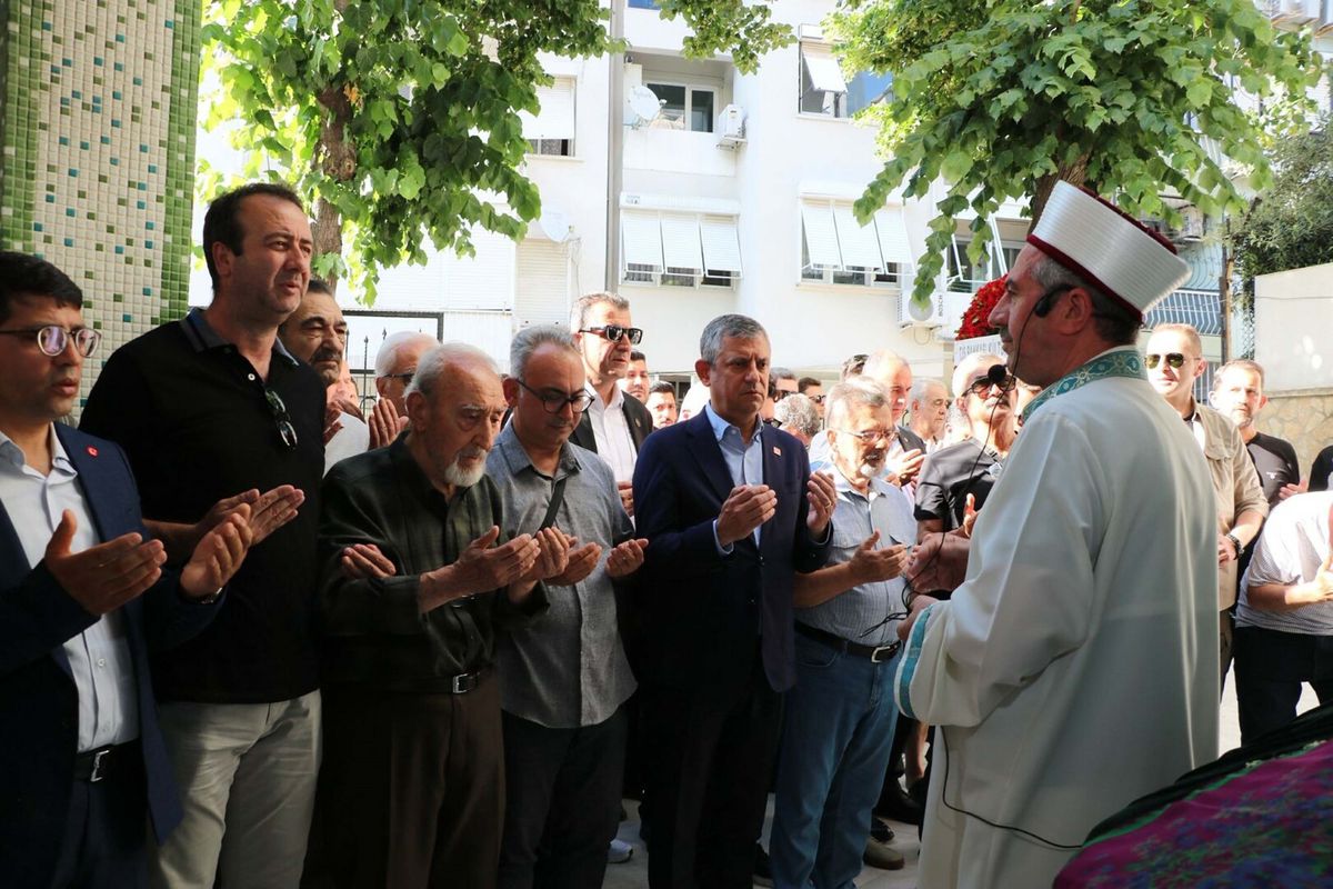 Özgür Özel, Gönülşen Ailesine Taziyelerde Bulundu