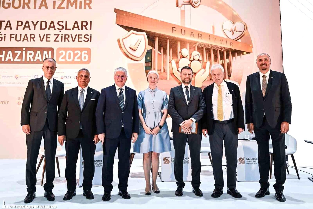 Sigorta İzmir\'de dijitalleşme ve yapay zeka masaya yatırıldı