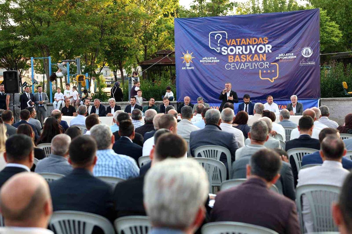 Sincan\'da "Vatandaş Soruyor, Başkan Cevaplıyor" etkinliği
