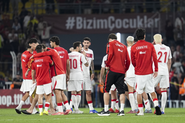 Tanju Çolak'tan Montella'ya eleştiri: Oynattığı oyuncularda adaletsizlik var