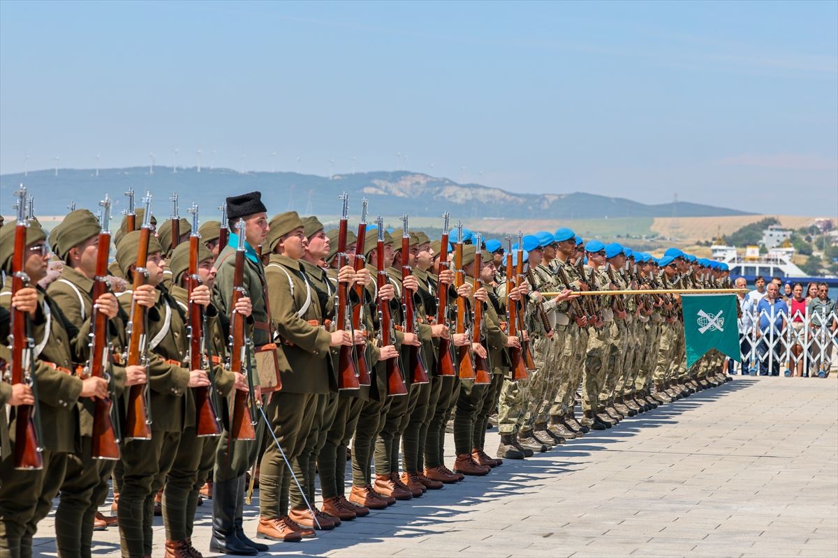 Kurtulmuş\'tan Barış ve Tarih Vurgusu