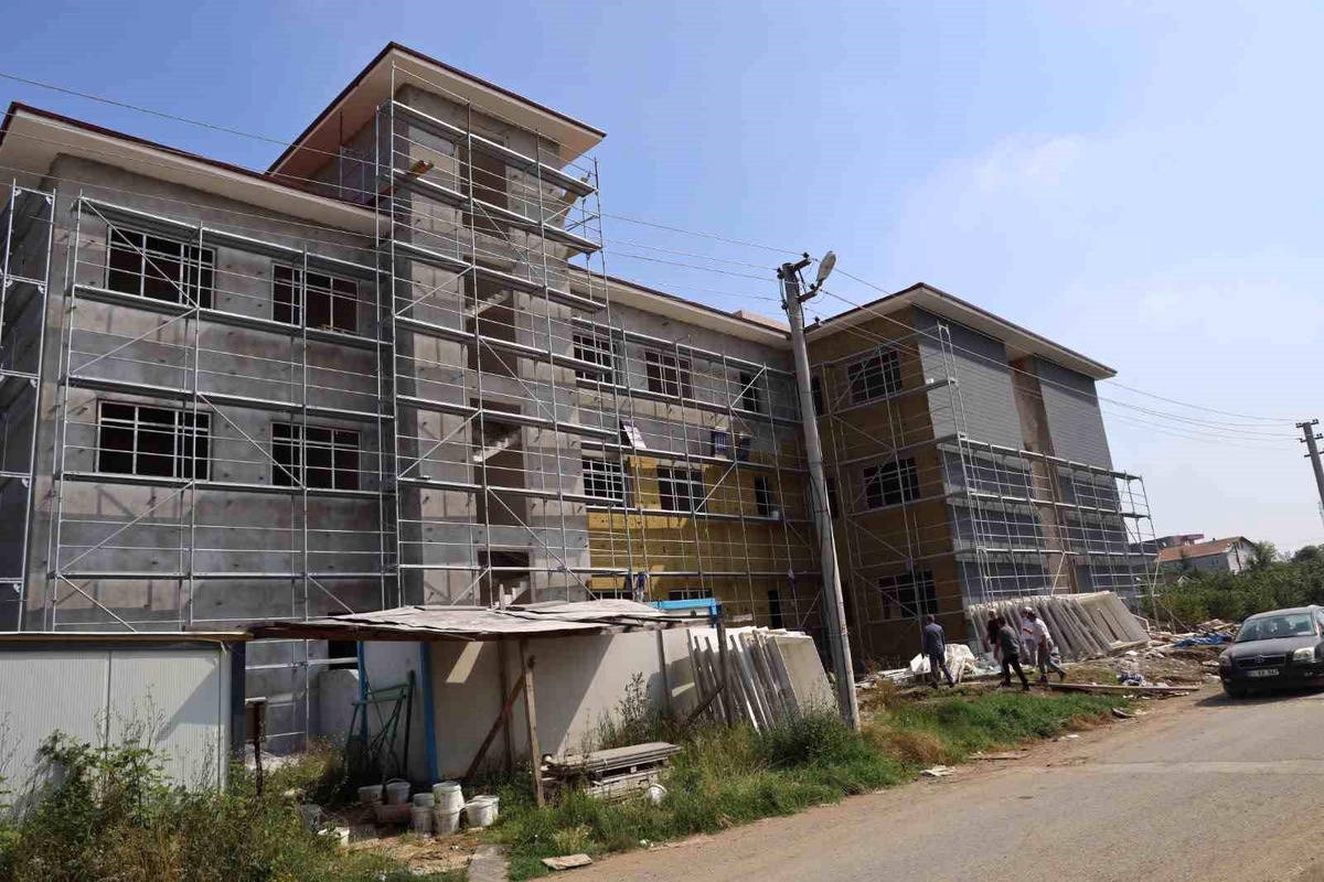 Düzce\'de Yeni Lise İnşaatı İncelendi