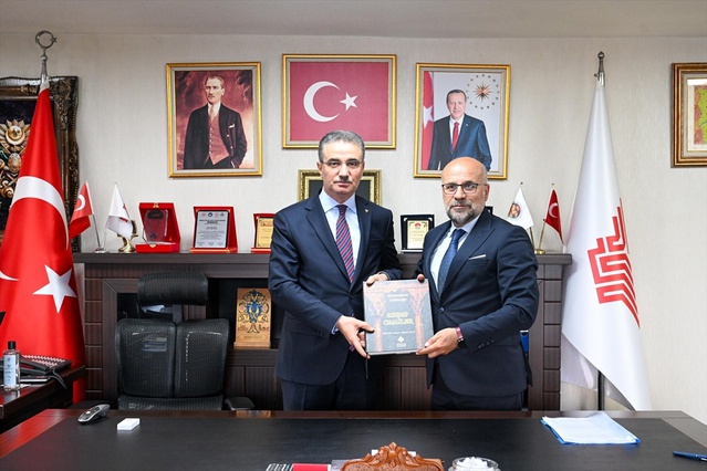Vali Baruş, Vakıflar Bölge Müdürlüğünü Ziyaret Etti