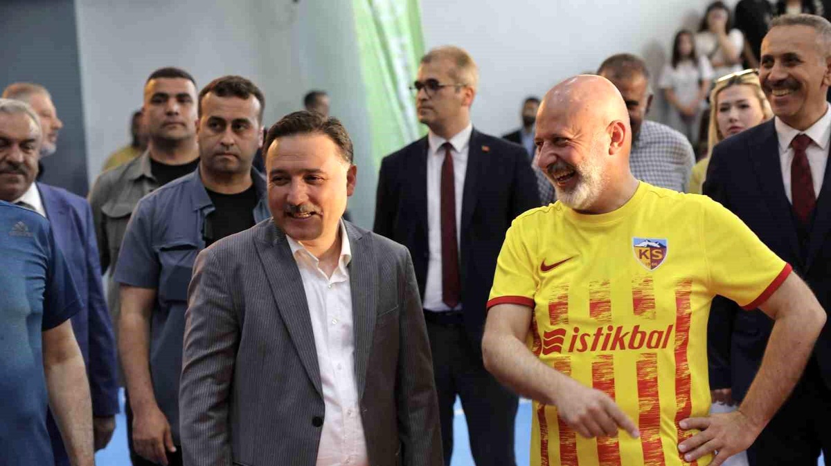 Vali Çiçek: "ERVA, devasa bir meydan okumadır"
