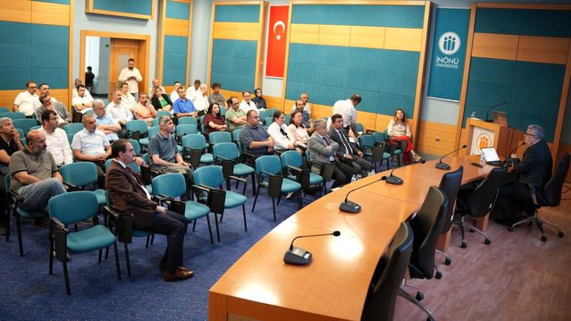 İnönü Üniversitesi'nde Yönetici Eğitim Programı Devam Ediyor